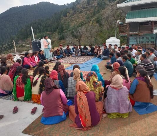 राजगढ़ : भाजपा पच्छाद प्रत्याशी रीना कश्यप ने चुनाव प्रचार किया तेज