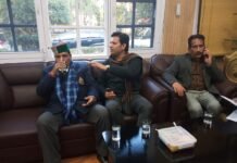 अस्पतालों के दौरे पर स्वास्थ्य मंत्री, विधायक आरएस बाली के साथ की सुविधाओं पर चर्चा