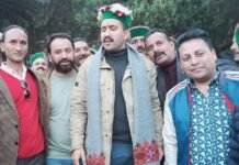 रामपुर : राजा विक्रमादित्य सिंह से मिला बुशहर कबड्डी संघ का प्रतिनिधिमंडल