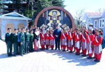 शिमला : शिमला के विद्यार्थियों ने विधान सभा अध्यक्ष कुलदीप सिंह पठानिया से की भेंट