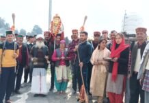 मंडी : 37 किलोमीटर का पैदल सफर तय कर सुंदरनगर पहुंचेंगे देव कमरूनाग
