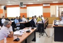 धर्मशाला : मुख्य सचिव ने की विभिन्न विकास परियोजनाओं की प्रगति की समीक्षा