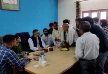 सिरमौर : अजय सोलंकी ने त्रिलोकपुर में सुनी जन-समस्यायें, माता बालासुंदरी मंदिर में टेका माथा