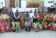 मंडी : समृद्ध और प्रबुद्ध लोग स्वेच्छा से जुड़े रेडक्रास के साथ, जरूरतमंदों की करें मदद