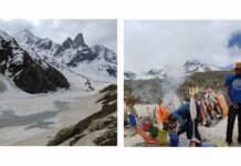 लाहौल : नीलकंठ झील के दर्शन को पहुंचे श्रद्धालु, माइनस तापमान में किया स्नान