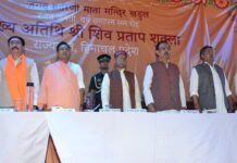 कांगड़ा : हिमाचल के लोगों का देवी-देवताओं पर अटूट विश्वास : राज्यपाल