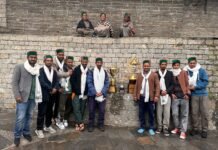 किन्नौर : क्रिकेट प्रतियोगिता में जीते सभी ट्रॉफी को मंदिर में किया स्थापित