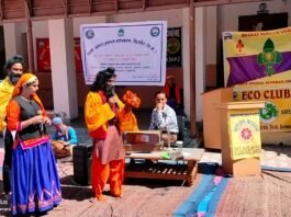 “ठगडे री सीख’’ नाटक से दी आपदा में बचाव की जानकारी