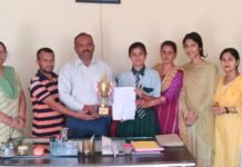 रिद्धि ठाकुर का अंडर-19 छात्रा वर्ग में राज्य स्तरीय बैडमिंटन खेल के लिए हुआ चयन