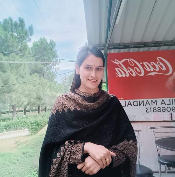 WhatsApp Image 2023-10-14 at 16.33.58_756fc153