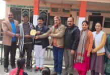 कारीगर सुरेन्द्र कुमार श्रमदान हेतु सम्मानित