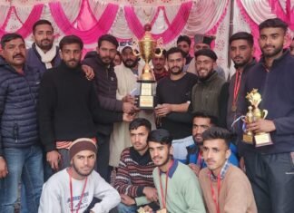 विनय भगनाल ने शीलाबाग अलोटी में क्रिकेट प्रतियोगिता का किया