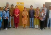 सोलन : राजकीय महाविद्यालय कण्डाघाट में हस्ताक्षर अभियान के तहत चलाया मतदाता जागरूकता अभियान