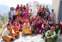 सिरमौर : रेणुका जी क्षेत्र में मतदाता जागरूकता कार्यक्रम में महिलायें निभा रही हैं सक्रिय भूमिका