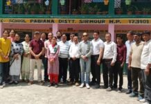 रा व मा पा पबियाना में SMC ने थपथपाई अध्यापकों की पीठ