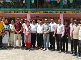 रा व मा पा पबियाना में SMC ने थपथपाई अध्यापकों की पीठ