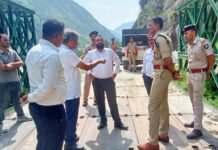 किन्नौर : उपायुक्त किन्नौर अमित कुमार शर्मा ने नाथपा के समीप बाईपास सड़क का किया निरीक्षण