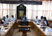 शिमला : अपने क्षेत्र में साफ़-सफाई के लिए व्यक्तिगत रूप से जुड़ें शहरी स्थानीय निकाय के अधिकारी – उपायुक्त