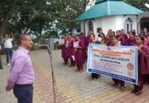 उपायुक्त सिरमौर ने स्वच्छता ही सेवा अभियान की स्वच्छता रैली को हरी झंडी दे कर रवाना किया