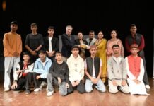 डीडीएमए द्वारा गेयटी थिएटर में सुरक्षित निर्माण प्रथाओं पर आधारित नुक्कड़ नाटक प्रतियोगिता का आयोजन