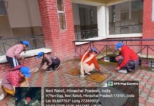 स्वच्छता और स्वास्थ्य के बारे में स्वयंसेवियों को दी जानकारी