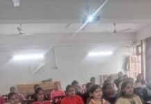 राजनीति विज्ञान विभाग के छात्रों के लिए SWOT विश्लेषण कार्यशाला आयोजित