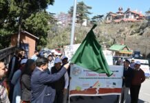 उपायुक्त ने जागरूकता रैली को दिखाई हरी झंडी