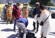 किन्नौर जिला के रामलीला मैदान पार्किंग परिसर में मेगा मॉक ड्रिल आयोजित