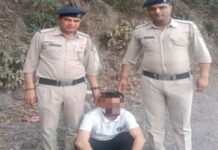 हरिपुरधार क्षेत्र में एक व्यक्ति को चरस के साथ गिरफ्तार किया