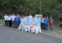 रामपुर में विशेष स्वच्छता अभियान एवं श्रमदान कार्यक्रम का आयोजन