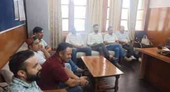सिविल हॉस्पिटल राजगढ़ की समस्याओं को लेकर युवा कांग्रेस ने BMO से की बैठक, समाधान का मिला आश्वासन ।