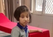 ददाहू में तीसरी कक्षा की छात्रा पर आवारा कुत्तों का हमला, स्थानीय दुकानदारों ने बचाई जान