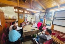 रेलवे स्टेशन सुपरिटेंडेंट ने रेलवे के साथ लगते सभी वार्डों के पार्षदों के साथ एक बैठक की