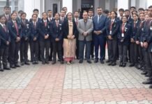 सरस्वती पैराडाईज अन्तर्राष्ट्रीय पब्लिक स्कूल शिमला तथा राजकीय वरिष्ठ माध्यमिक पाठशाला अनाडेल के छात्र – छात्राओं ने विधान सभा अध्यक्ष से की मुलाकात, पूछे कई सवाल