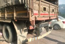 राजमार्ग पर दर्दनाक हादसा, ट्रक की चपेट में आने से महिला की मौत