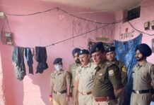 मानपुरा में प्रवासी महिला की हत्या, पति फरार