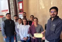 हिमाचल प्रदेश ग्रामीण बैंक की सराहां शाखा ने 2 लाख रुपये की बीमा राशि का भुगतान किया