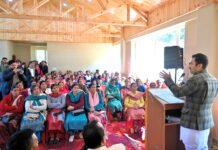 लोक निर्माण मंत्री ने चलहोग में 01.14 करोड़ से बने नए पंचायत घर का किया लोकार्पण