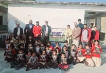 रोटरी क्लब नाहन सिरमौर हिल्स ने मायना स्कूल में 27 बच्चों को बांटे स्वेटर