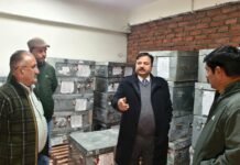 उपायुक्त ने किया फागू ईवीएम वेयरहाउस का निरीक्षण