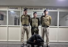 दाड़लाघाट में बड़ी कार्रवाई, ट्रक से 1.980 किलो चरस व कार से 935 ग्राम अफीम बरामद