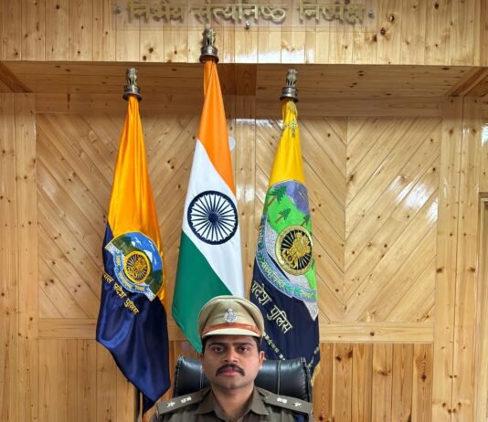 नशा मामले में बड़ी कार्रवाई! सोलन SP ने 4 पुलिसकर्मियों को किया सस्पेंड