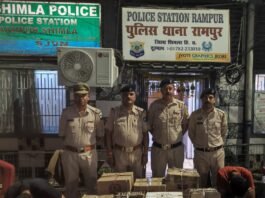 रामपुर पुलिस की बड़ी कार्रवाई: वाहन से 218 बोतल अवैध शराब बरामद, दो आरोपी गिरफ्तार