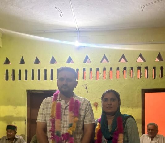 इतिहास रच दिया बाउनल काकोग पंचायत ने भाई बहन की जोड़ी ने कराई जीत दर्ज