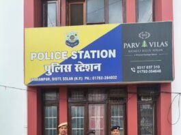 धर्मपुर में चिट्टे के साथ दो युवक गिरफ्तार, पुलिस ने कार भी की जब्त