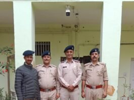 सोलन में सनसनी: पत्नी की हत्या की साजिश नाकाम, 80 मीटर गहरी खाई में फेंकने वाले तीन आरोपी आधे घंटे में गिरफ्तार